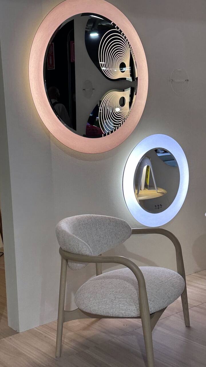 Vanity Living al Salone del Mobile 2026 — specchi e cabine armadio come arte